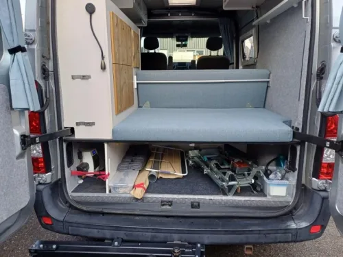 Nissan NV400  photo: 13
