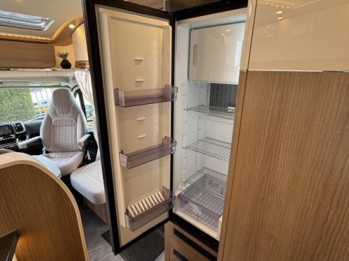 Malibu by Carthago T 460 KB LE 140 hp AUTOMATIC 9-Speed Euro6 Fiat Ducato **Single longitudinal beds/Full of options/4 seats/Lithium/Solar panel/Inverter photo: 17