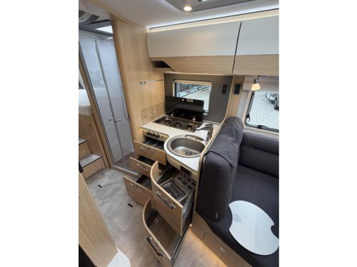 Hymer B-MC I 680 Blackline Einzelbetten Markise Lithium Anh&auml;ngerkupplung Foto: 20