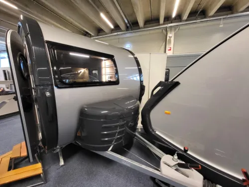 T@B Metropolis 320 refrigerator, 1,000 kg axle photo: 2