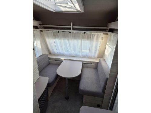 Dethleffs C'Joy 460 LE - Single beds - photo: 4