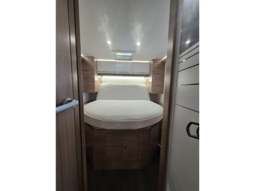 Adria Matrix 640 DC Face to face 2021  photo: 13