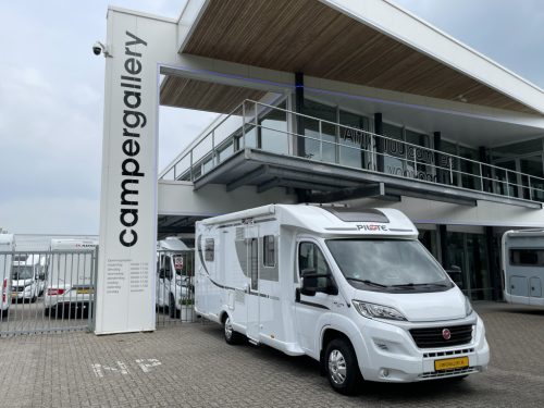 Pilote P 740 GJ QUEENSBETT ANH&Auml;NGERKUPPLUNG SOLARANLAGE EURO6