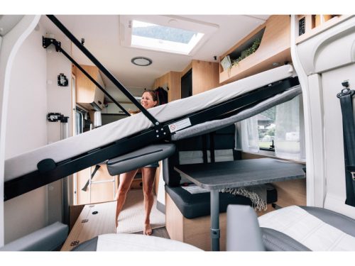 Sunlight V67S Adventure TALL FRIDGE/ 2X1 BED!! photo: 23