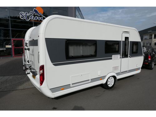 Hobby De Luxe 460 LU Einzelbetten Rangierhilfe und Vorzelt Foto: 2