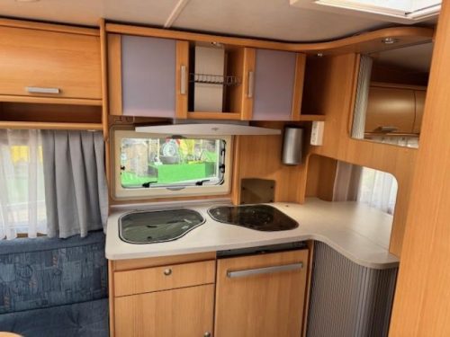 TEC Travel King 460 TDF Mover, Awning French bed photo: 15
