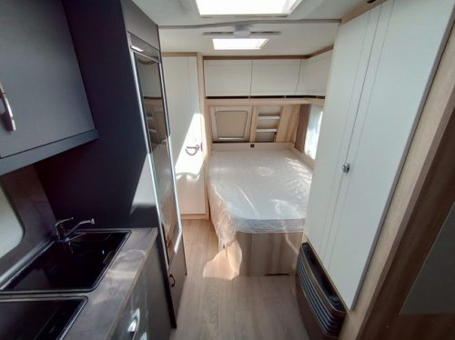 Hobby De Luxe 460 UFe Foto: 17