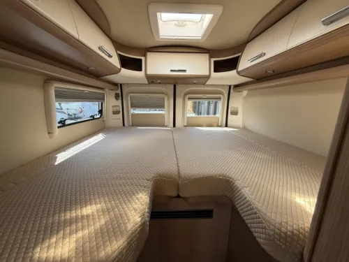 Malibu Van 640 LE Erster NL Besitzer Foto: 17