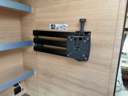 Knaus SUDWIND 460 EU Black Selection / 50% offres photo : 18