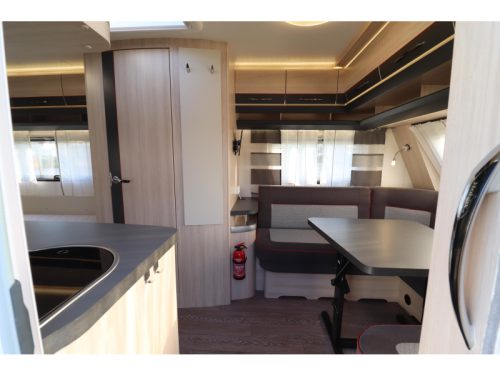 Hobby De Luxe Edition 460 LU Unico/ Rangierhilfe/ Komplett Foto: 8
