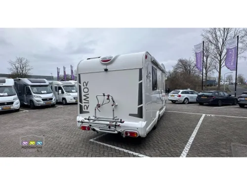 Rimor Katamarano 109 P Familienwohnmobil Foto: 2