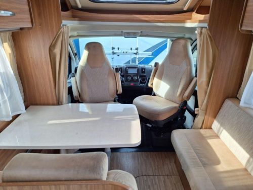 Carado T 448 -XL SINGLE BEDS+POP-TOP ROOF  photo: 2