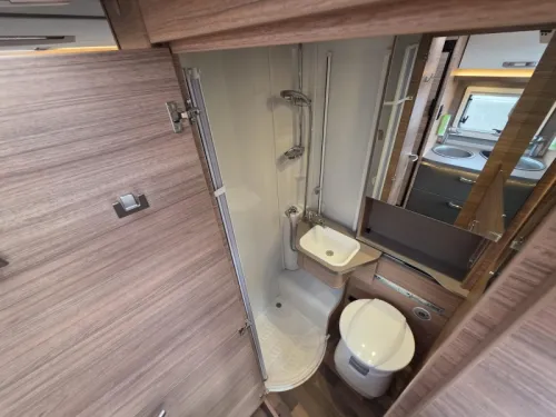 Weinsberg CaraCompact MB 640 MEG Sateliet|Tv|Zonnep| MBUX  foto: 11