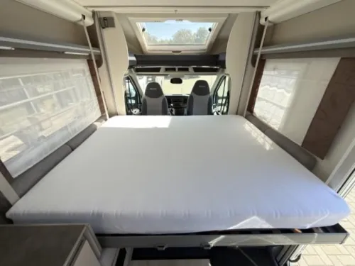 Chausson Titanium Premium 640 Kingsize Hubdach Foto: 14