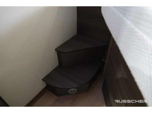 McLouis Nevis 150Hp | French bed | Roof air conditioning | Air suspension | Solar panel photo: 16