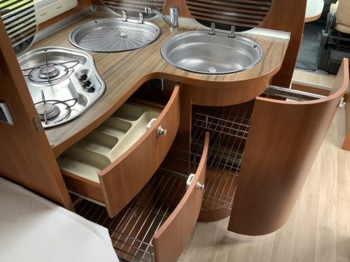 Chausson Allegro 96 &ndash; single beds low, toilet and shower room at the rear, very neat Motorhome year of manufacture. 2009 Motorhome centrum On The Road  photo: 13