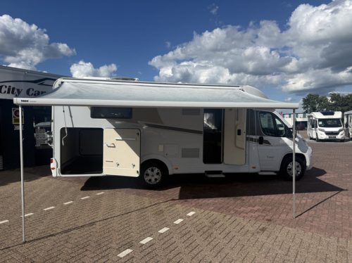 Hymer carado T 447 automatique lits jumeaux auvent climatisation de toit panneau solaire antenne parabolique &eacute;lectrique TV cam&eacute;ra porte-v&eacute;los grand garage r&eacute;frig&eacute;rateur XXL photo: 3