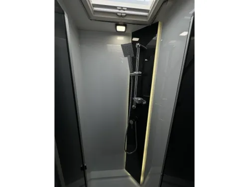 Chausson Titanium Ultimate 788 Automatik 170 PS Foto: 16