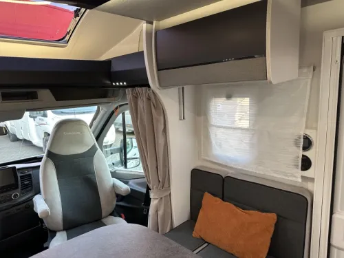 Chausson Titanium Ultimate 777 GA Lithium battery, Inverter photo: 9