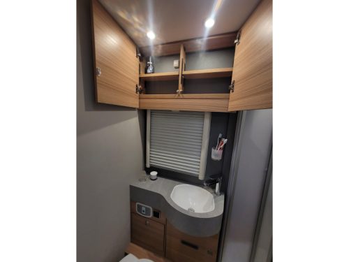Dethleffs Pulse GT 6811 Single beds flat floor! photo: 22