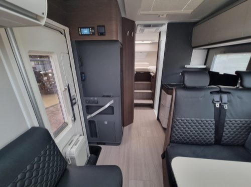 Adria Coral Supreme 670 SL 180pk | Super uitvoering | 13dkm | 2024 | Absolute nieuwstaat! foto: 13