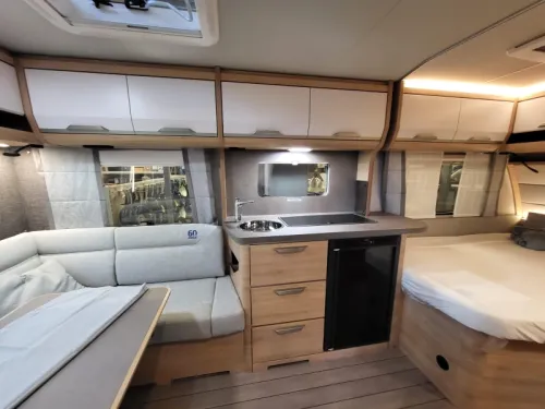 Knaus Sudwind 60 Years 450 FU super complete from factory photo: 10