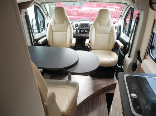 Carthago Malibu Van 640 LE, 9-Speed Automatic, Busbiker, MaxxFan photo: 7