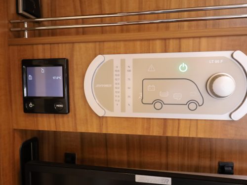 Hymer Starline 690 French bed from 1st owner photo: 18