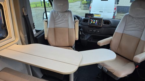 B&uuml;rstner Delfin Limited C 621 (SHOW MODEL) photo: 15