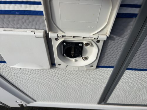 Hobby Excellent 410 SFE Mover/Awning/Bike rack. photo: 6
