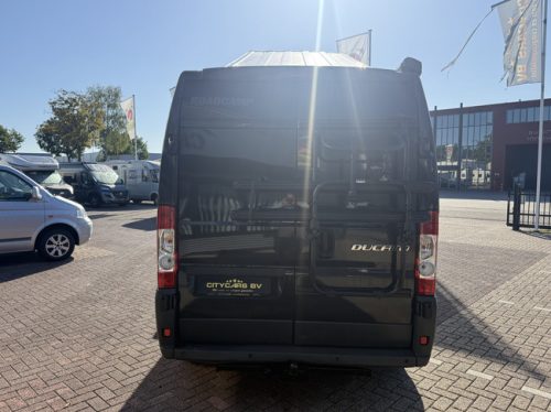 Fiat Kastenwagen professioneller Eigenbau 3.0 Multijet 177 PS Euro 5 Querbett Hubdach Toilette Webasto Standheizung Klimaanlage Markise Fahrradtr&auml;ger Anh&auml;ngerkupplung Foto: 6