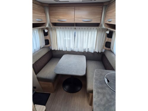 Eriba Nova Light 470 Single beds - Awning photo: 4