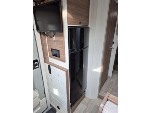 Pilote Essentiel G 740 AUT. 9-T TWINBED TV Solar photo: 16