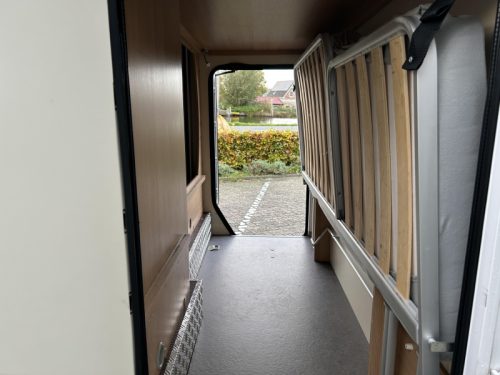 Forster A699 VB Overcab - Family Motorhome  photo: 18