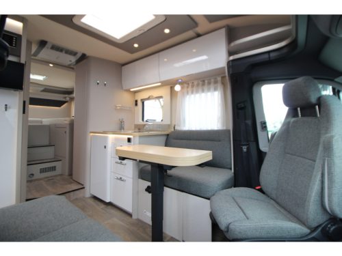 Hymer Tramp 685 S Face2Face - Single beds  photo: 14