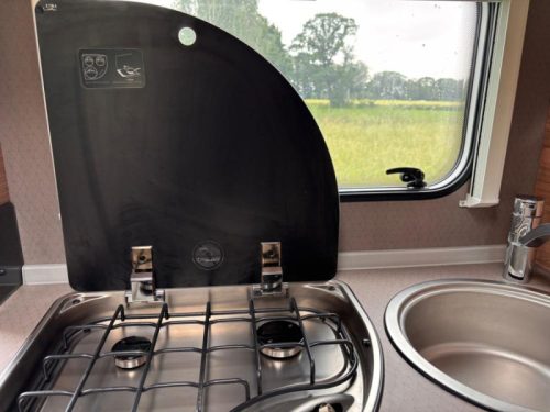 Weinsberg CaraHome 600 DKG 6 Personen | Ex-Vermietung Foto: 7