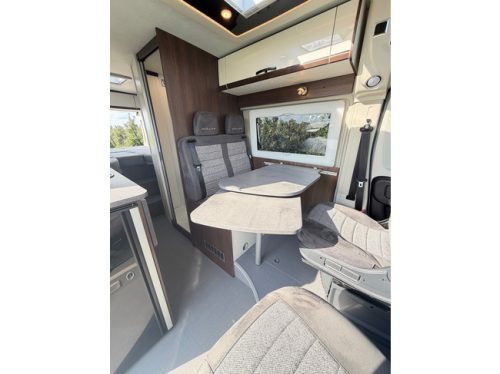 P&ouml;ssl Summit Prime 640 9G 180PK Vol Opties! SOLAR/TREKHAAK/SKYROOF/CARPLAY foto: 18