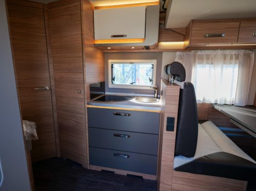 Weinsberg CaraSuite Spicy 650 MF MODEL 2027, automatic photo: 17