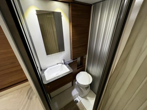 Autocaravana Pilote P 650 GJ, camas individuales bajas foto: 8