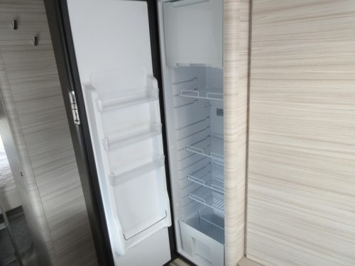 Dethleffs C'Joy 480 QLK FAMILIENWOHNWAGEN, VORZELT  Foto: 14