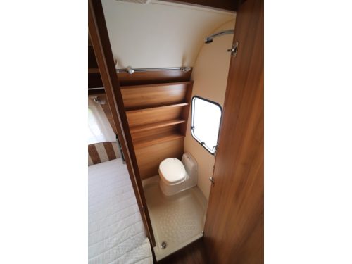 B&uuml;rstner Averso 495 TK Bunk bed/awning - 5 berths photo: 13