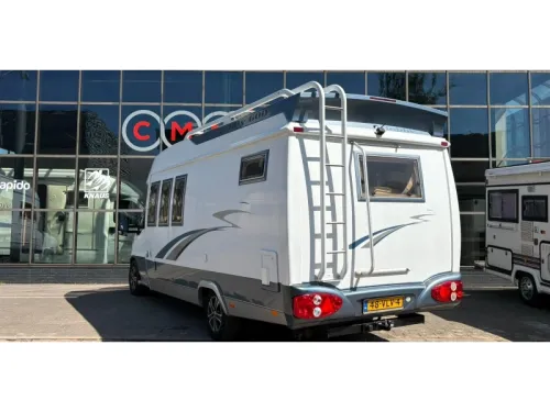 Hobby 600 2.8 JTD FaceToFace, Fixed bed, Awning photo: 4