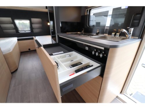 Hobby Maxia 585 UL Airco/mover/luifel/ Vol!  foto: 17