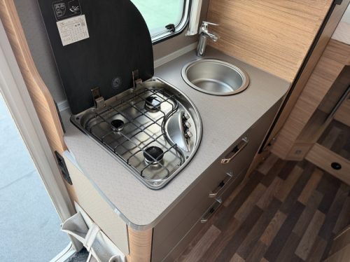 Weinsberg CaraCore 650 MEG photo: 13