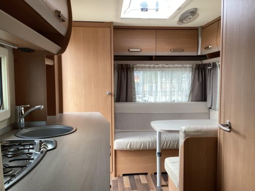 Knaus Sport 420 QD mover/awning photo: 18
