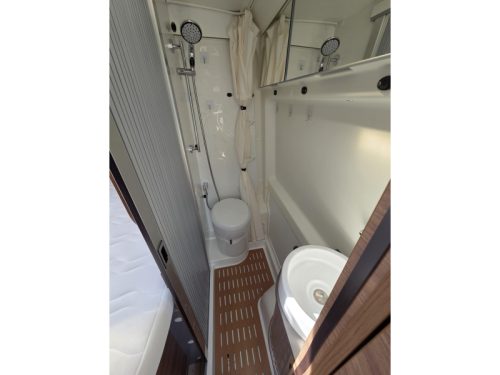 Rapido V 62 Ultimate luxury, French bed. photo: 12