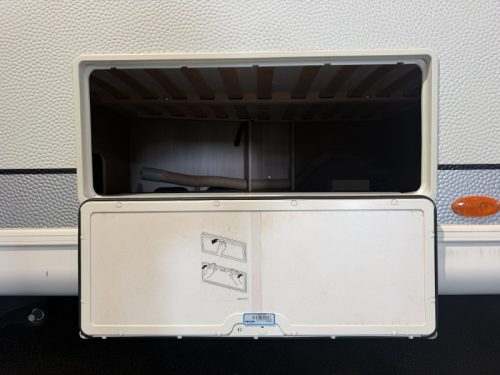 Hobby De Luxe 460 UFE Mover / Cassette awning  photo: 5