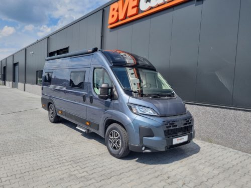 Clever Runner 640 Skyroof 180PS Busbiker Foto: 4
