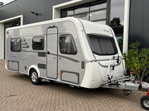 Eriba Nova Light 442 L&auml;ngsbetten, Rangierhilfe, Vorzelt Foto: 15