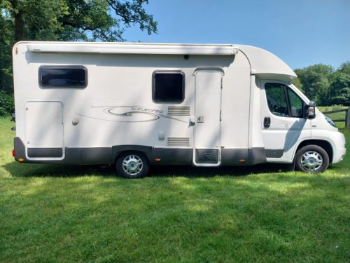 Rimor Europeo starter Motorhome single beds photo: 4